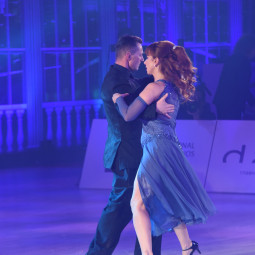 20.12.2025 19:15 Шоу Светлана Толкачева Денис Жарков