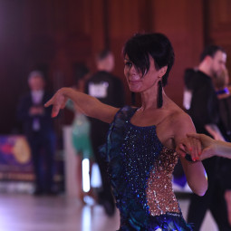 06.12.2025 18:40 Int Latin