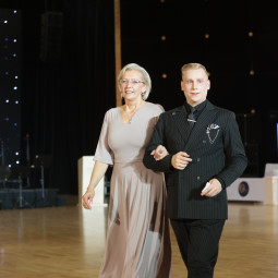 08.11.2025 08:00 Arg Tango