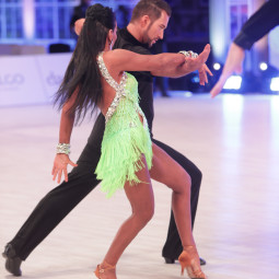 21.12.2025 12:14 Int Latin - Single Gold, Gold Star