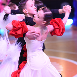 20.02.2026 12:46 Юниоры1 Е Д класс Стандарт ½