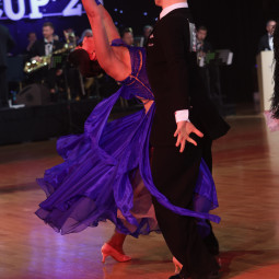 08.11.2025 21:00 American Smooth