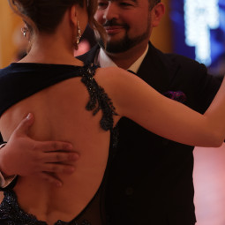05.04.2026 10:50 Tango de Pista Beginner ¼