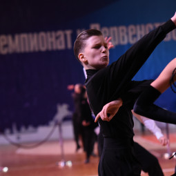 19.02.2026 18:10 Взрослые; Юниоры1; 10танцев Латина ¼