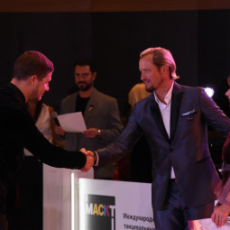 23.08.2025 10:45 Награждения, Бэкстейдж